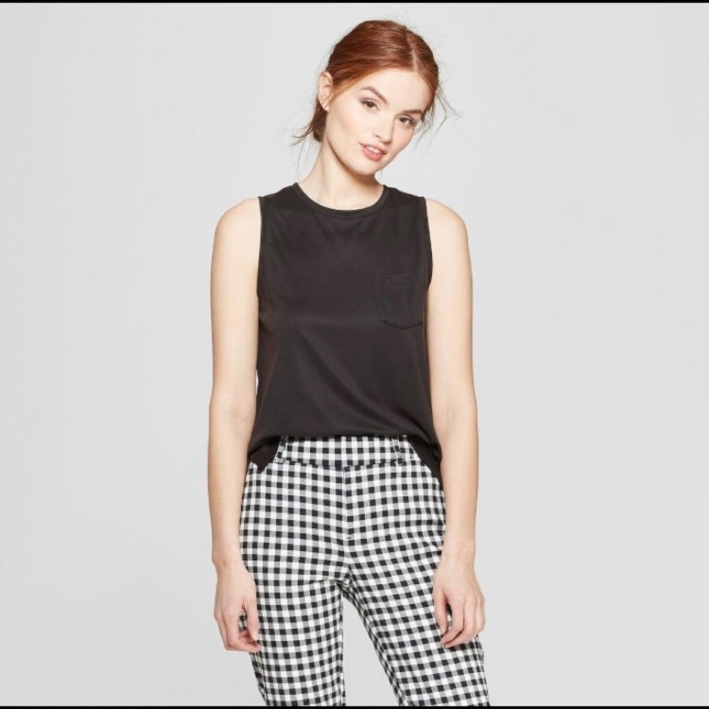 Women’s Sleeveless Crew Neck Tank Top- A New Day